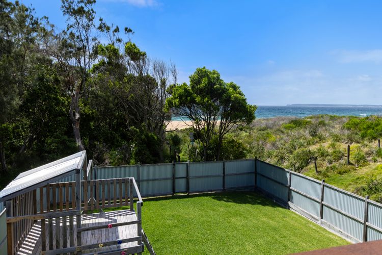 Whale Watcher – Beachfront with Spa