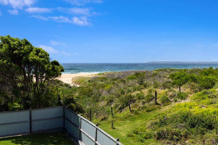 Whale Watcher – Beachfront with Spa
