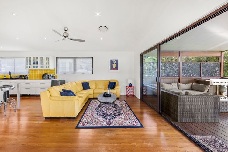 Whale Watcher – Beachfront with Spa