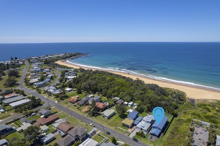 Easy access to an amazing surf beach for surfing