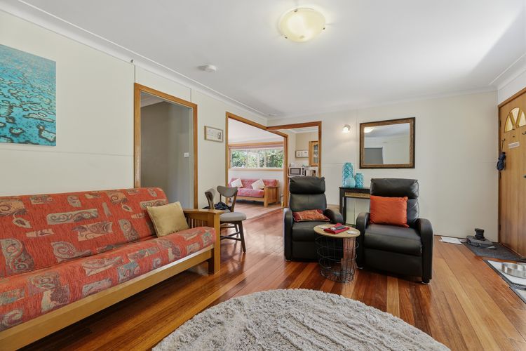 Dorathee Cottage – Pet Friendly – Absolute Waterfront