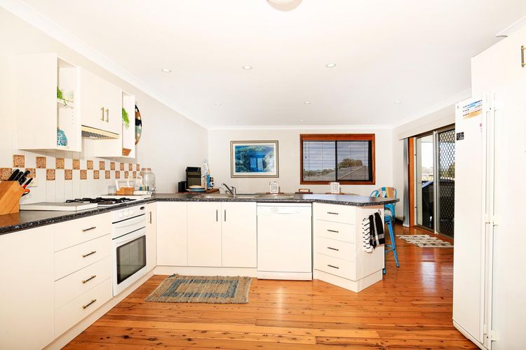 Fantastic chef's kitchen for preparing gourmet meals