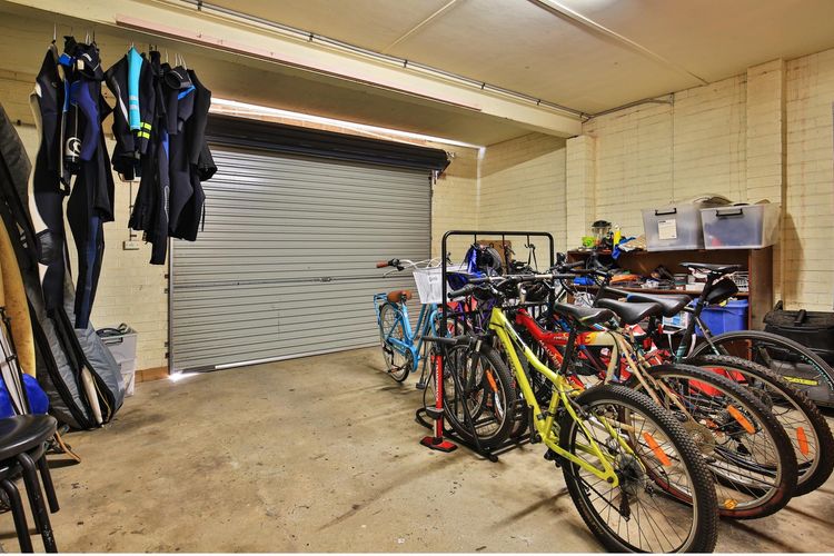 Shores – Pet-Friendly – 1 Min Walk to Beach