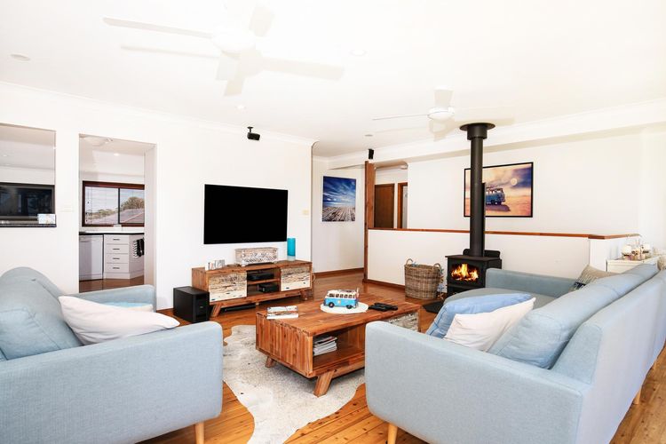 Shores – Pet-Friendly – 1 Min Walk to Beach