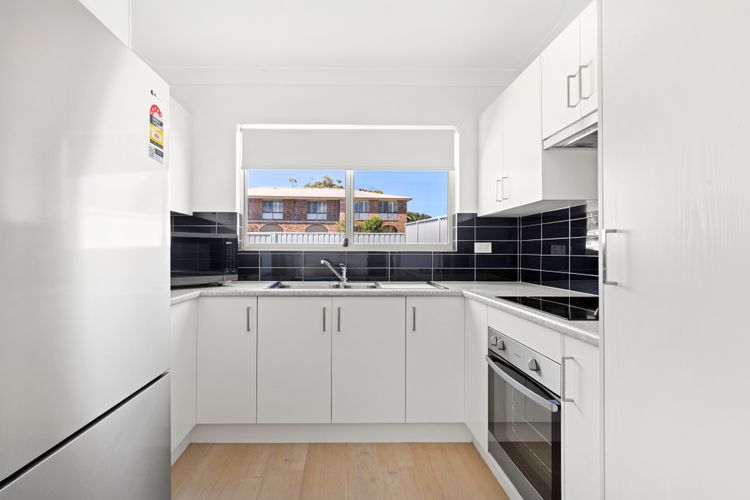 Villa Burra – Pet Friendly – 5 Mins Walk to the Beach