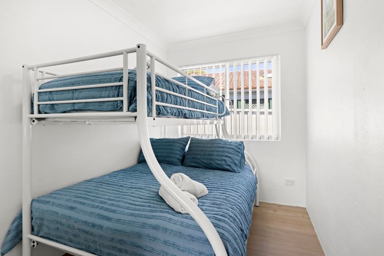 Villa Burra – Pet Friendly – 5 Mins Walk to the Beach