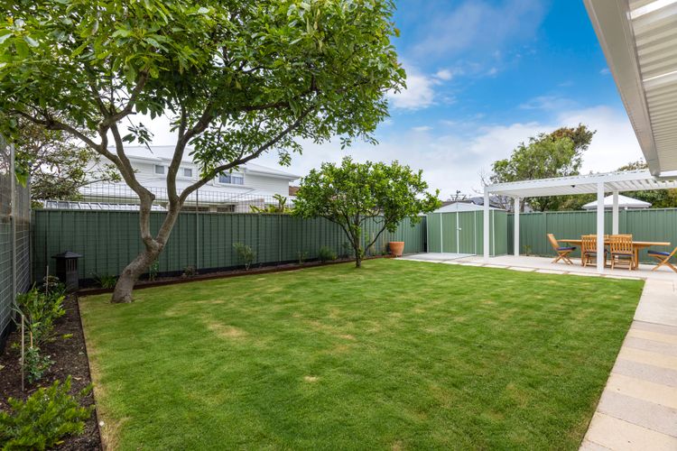 Bay Bliss – Fireplace – 3 Mins Walk to Beach