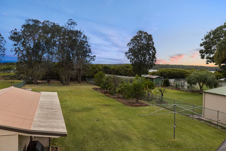 The Waters Edge – Pet Friendly with Fire Pit