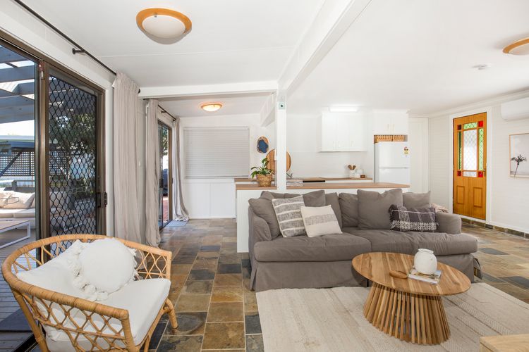 Boho – Pet Friendly – 1 Min Walk to the Beach