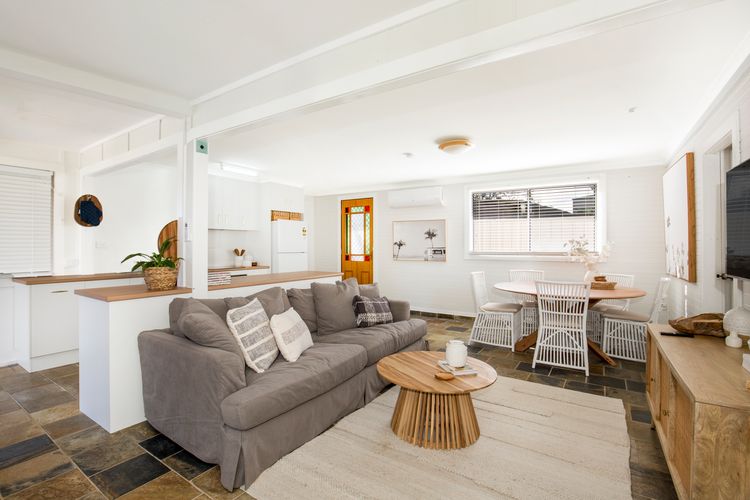 Boho – Pet Friendly – 1 Min Walk to the Beach
