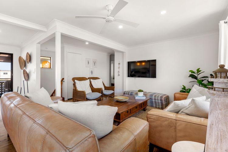 Beach Haus – Pet Friendly – 2 Mins Walk to Beach