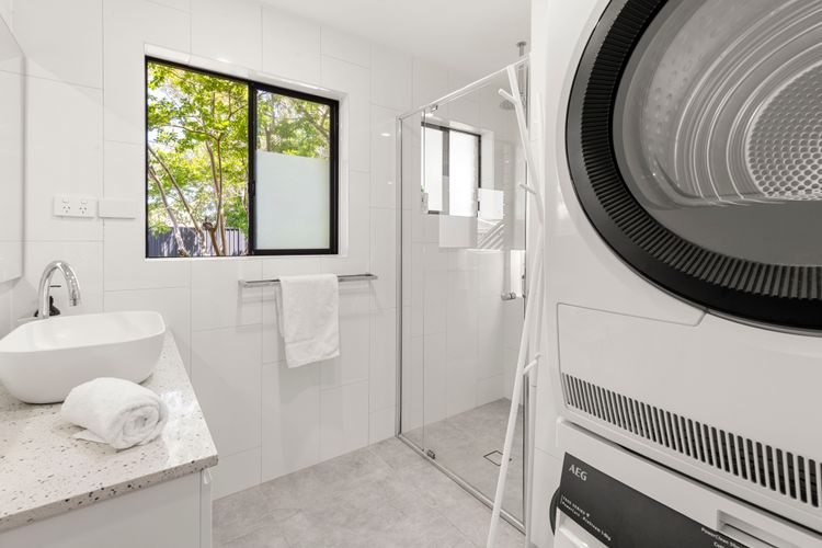 Beach Haus – Pet Friendly – 2 Mins Walk to Beach