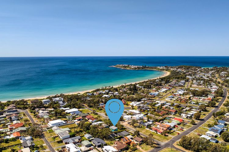 Amazing beach only a few minutes walk away, Easy access to an amazing surf beach for surfing
