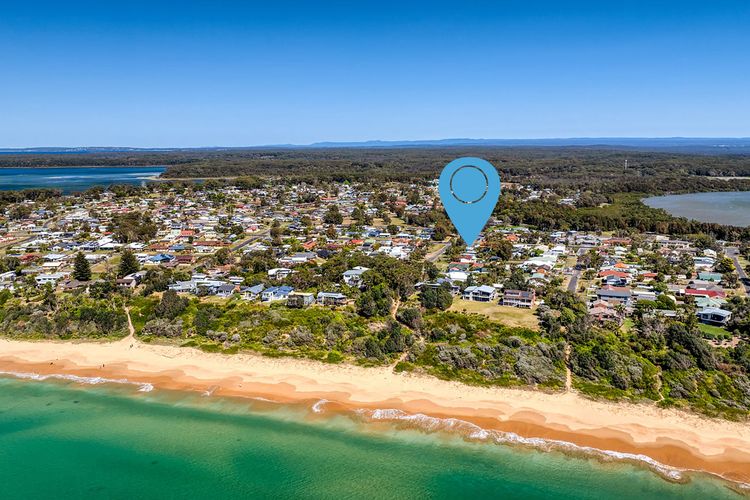 Amazing beach only a few minutes walk away, Easy access to an amazing surf beach for surfing