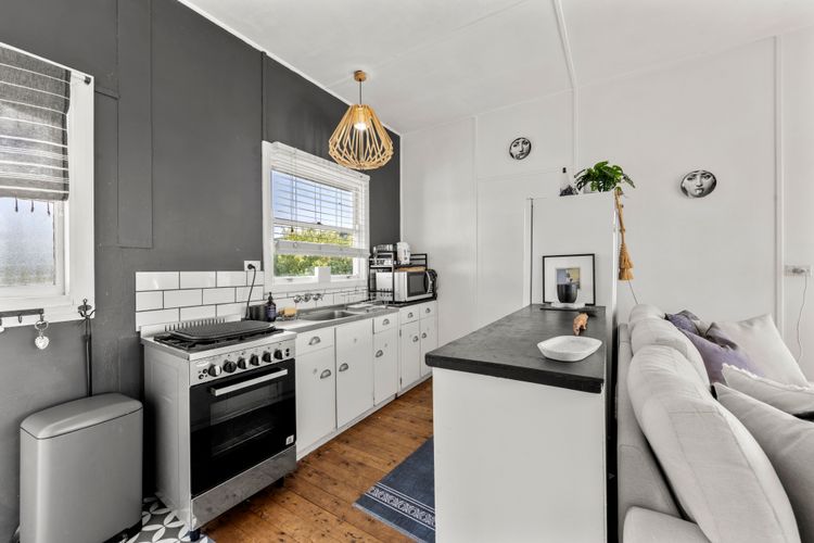 Moon Gate at Culburra – Pet Friendly Absolute Beachfront