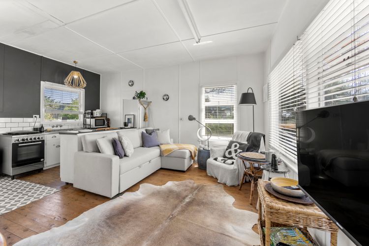 Moon Gate at Culburra – Pet Friendly Absolute Beachfront