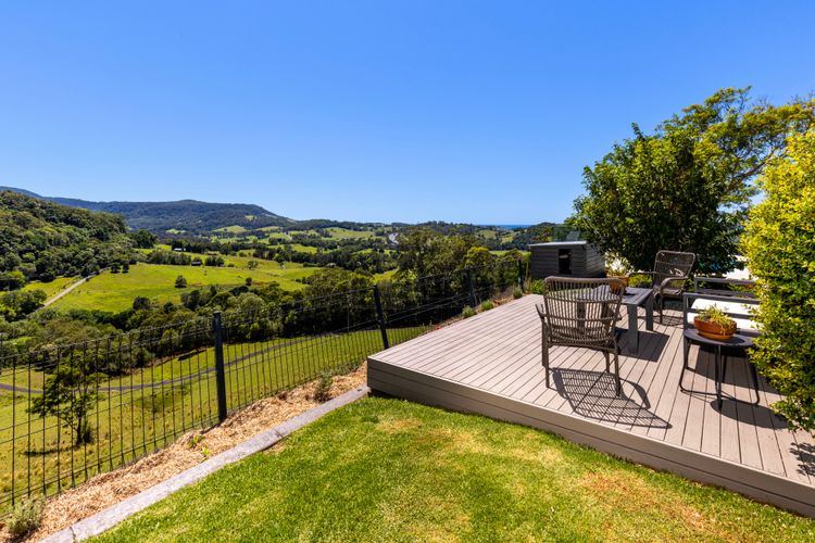 Moonraker – Fireplace with Swimming Pool