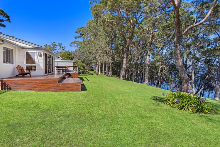 Serenity – Pet Friendly with Spa & Waterfront