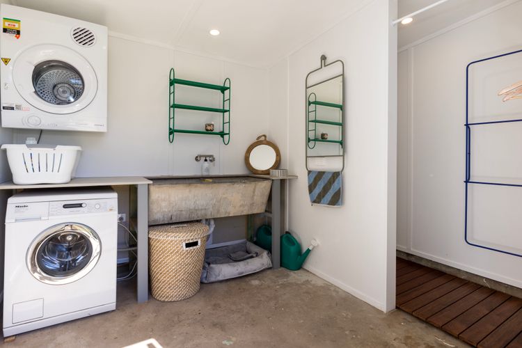Urchins – Pet Friendly – 5 Mins Walk to Beach