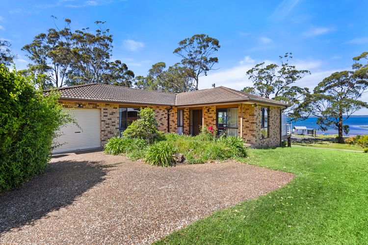 The Bay House – Fireplace – Waterfront