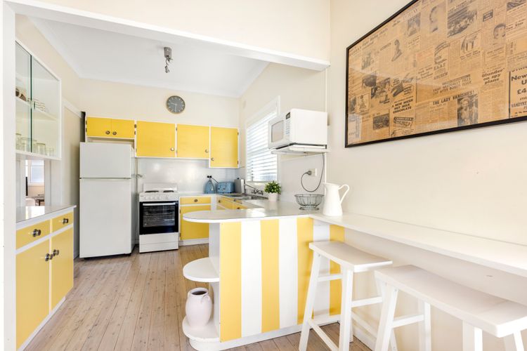 Beauts – Pet Friendly – 5 Mins Walk to Beach