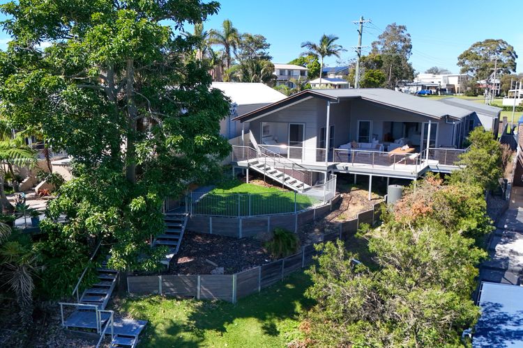 Amazing lakefront at your doorstep