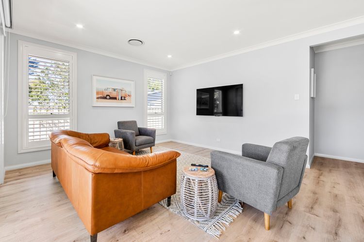 Barefoot Bay House – 10 Mins Walk to the Bay