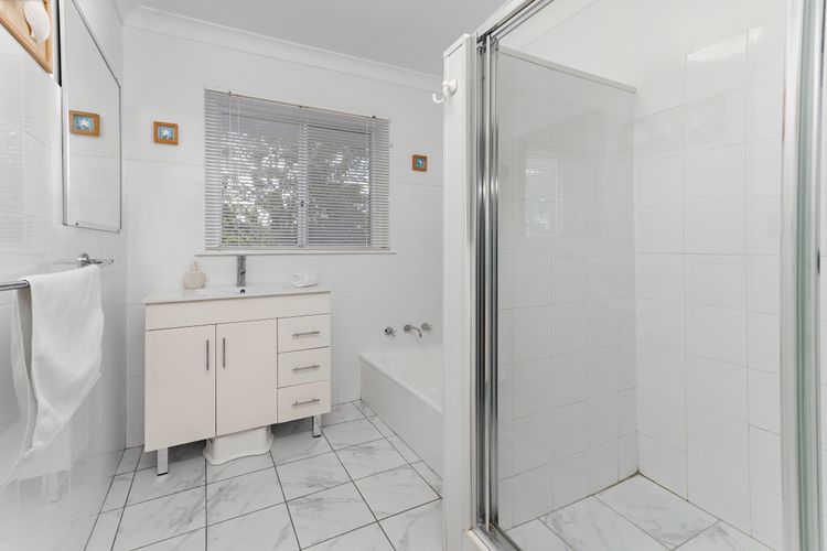 Sunset Sanctuary – Pet Friendly – 5 Mins Walk to Beach