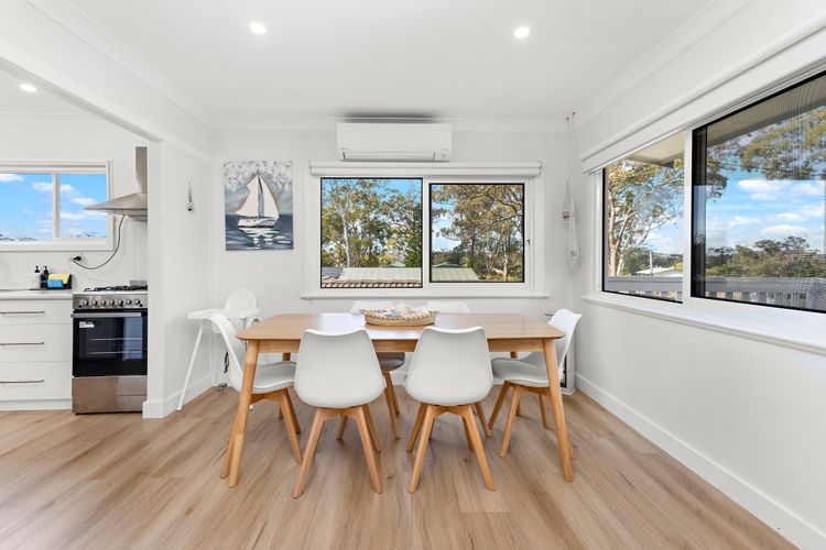Sunset Sanctuary – Pet Friendly – 5 Mins Walk to Beach