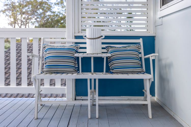 Sunset Sanctuary – Pet Friendly – 5 Mins Walk to Beach