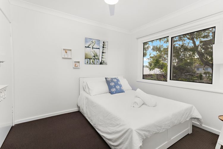 Sunset Sanctuary – Pet Friendly – 5 Mins Walk to Beach
