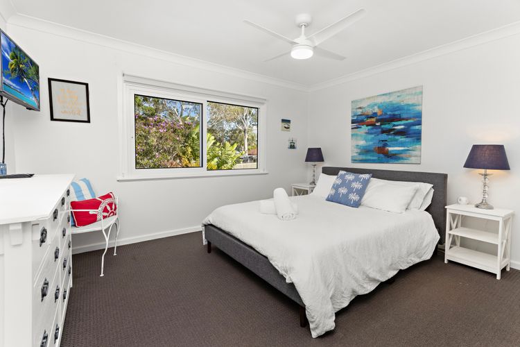 Sunset Sanctuary – Pet Friendly – 5 Mins Walk to Beach