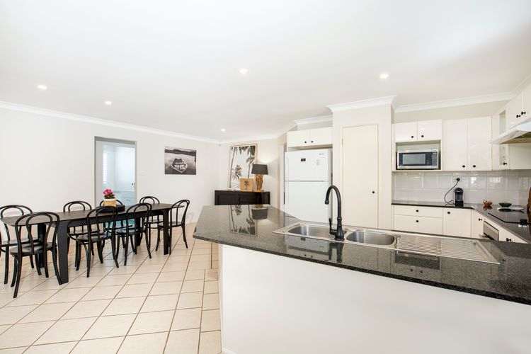 Delamere – Pet Friendly with Firepit & Fireplace