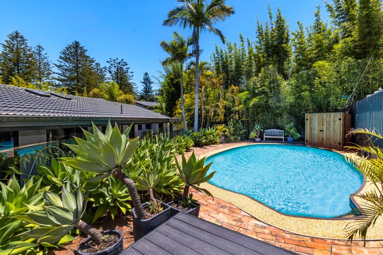Pool Oasis – Swimming Pool – 10 Mins to Beach