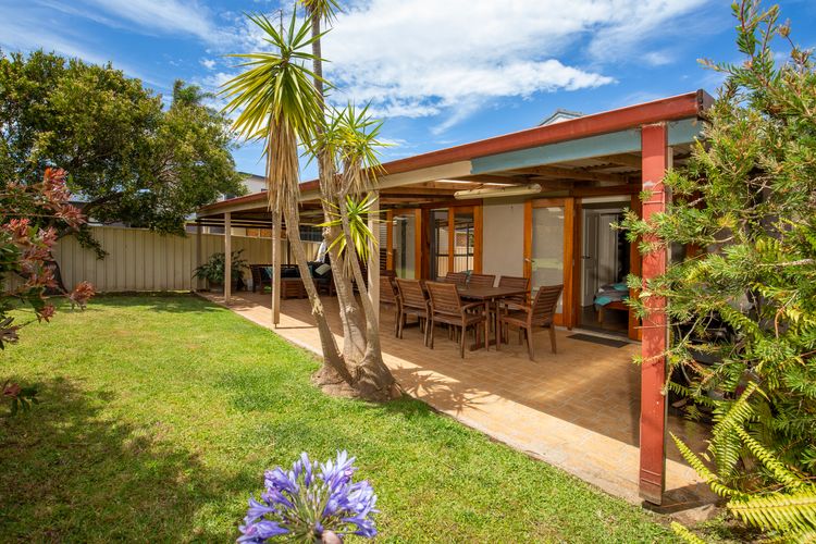 Lovely alfresco area with dining, BBQ and outdoor lounge