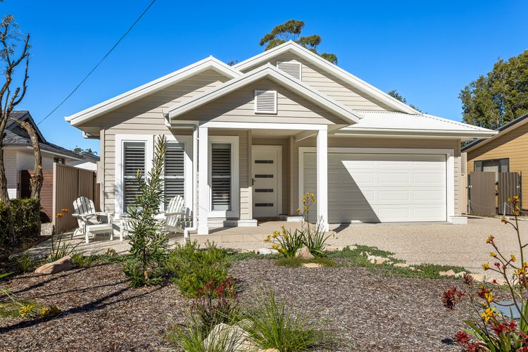 Poppy’s – Fire Pit – 4 Mins Walk to Beach
