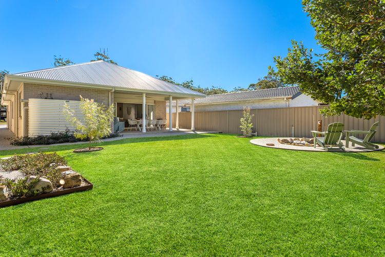 Poppy’s – Fire Pit – 4 Mins Walk to Beach