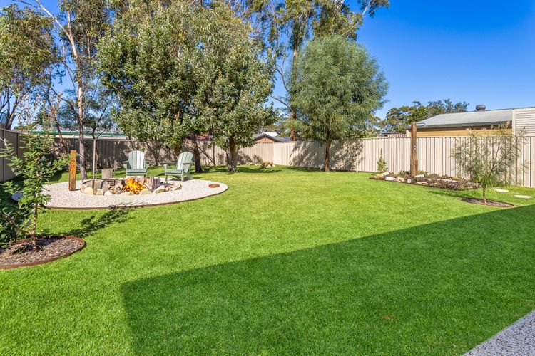 Poppy’s – Fire Pit – 4 Mins Walk to Beach