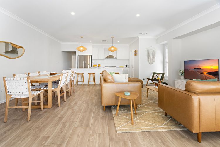 Poppy’s – Fire Pit – 4 Mins Walk to Beach