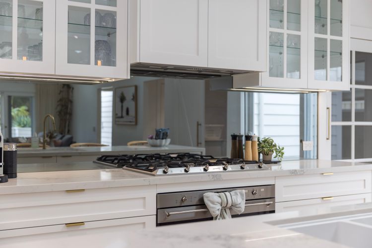 The White House – Pet Friendly with Heated Swimming Pool