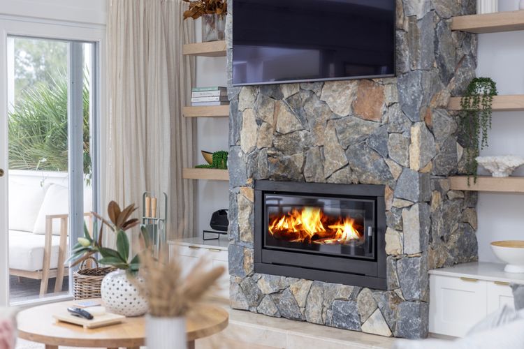 The White House – Pet Friendly with Heated Swimming Pool