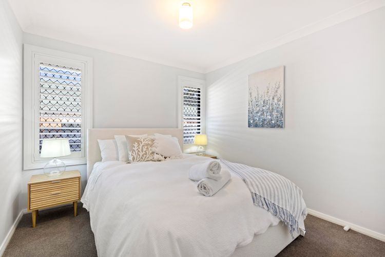 Coastal Retreat – Pet Friendly with Fire Pit