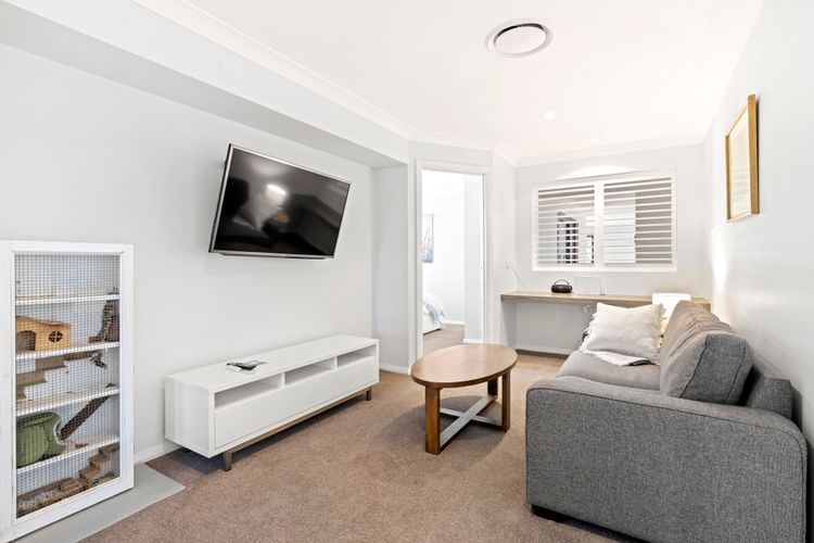 Coastal Retreat – Pet Friendly with Fire Pit
