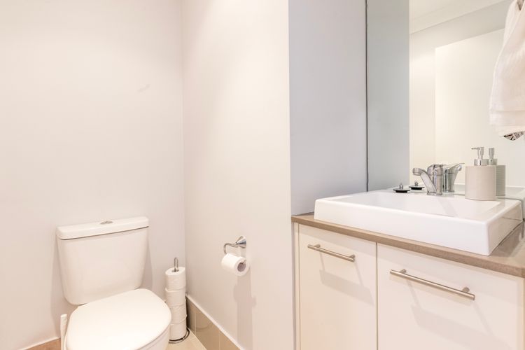 Coastal Retreat – Pet Friendly with Fire Pit