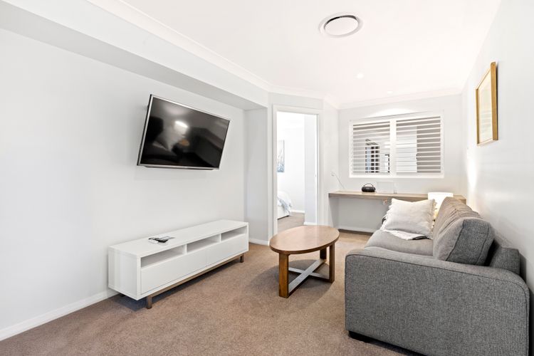 Coastal Retreat – Pet Friendly with Fire Pit