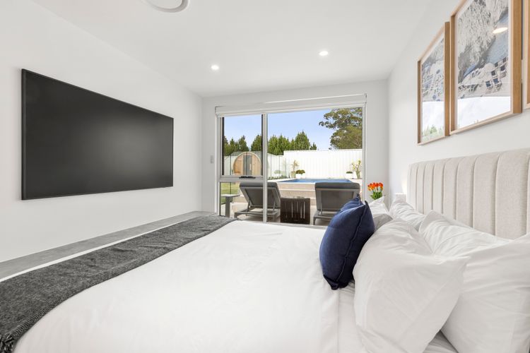 Casa Bianca – Pet Friendly with Swimming Pool