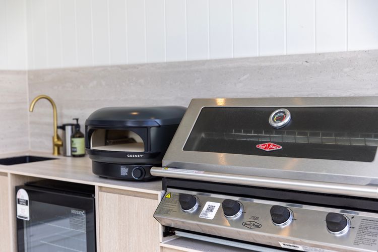 Casa Bianca – Pet Friendly with Swimming Pool