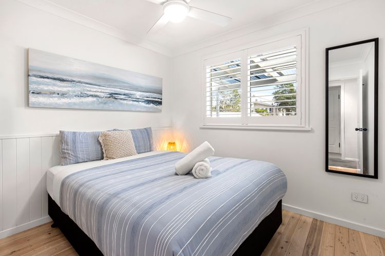 Samphire House – Fireplace with Heated Swimming Pool