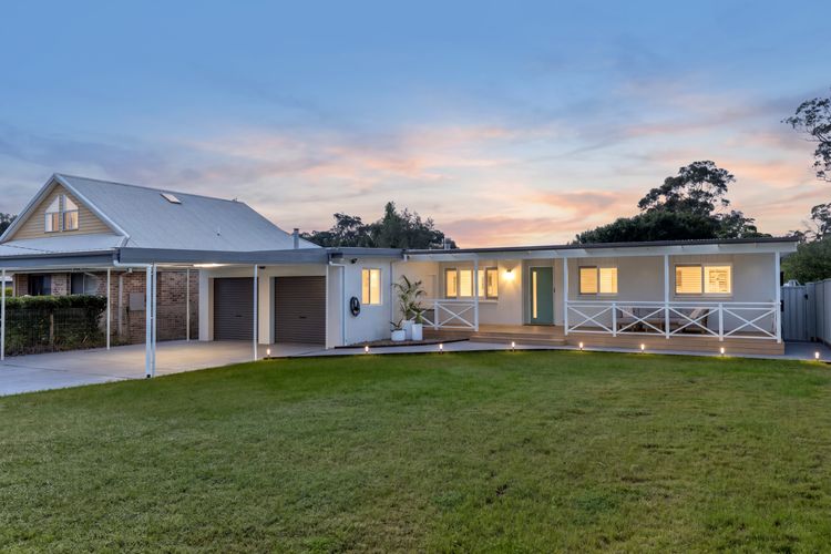 Samphire House – Fireplace with Heated Swimming Pool