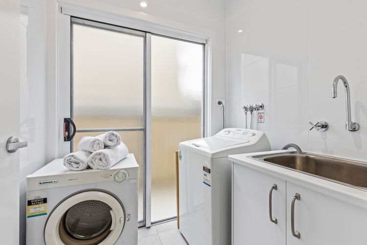 Sea House – Pet Friendly – 5 Mins Walk to Beach